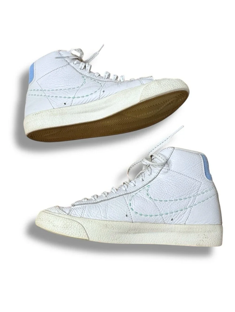 Nike Blazer Mid 77 White Orange Lilac Fashion Shoe DX2350-100 Women’s Size 7.5